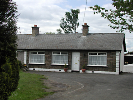 24 Knockmeenagh Road,  CLONDALKIN, Clondalkin,  Co. DUBLIN