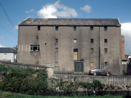 14 William Street, Canal Side, ATHY, Athy,  Co. KILDARE