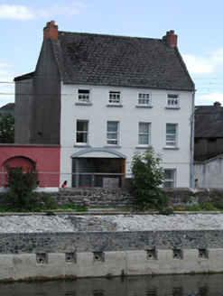 2 John's Quay,  GARDENS (ST. JOHN'S PAR.), Kilkenny,  Co. KILKENNY