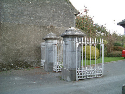 Saint Patrick's Catholic Church, Chapel Avenue,  BALLYRAGGET, Ballyragget,  Co. KILKENNY