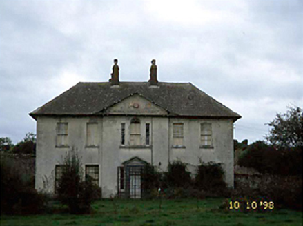 Knightstown House, KNIGHTSTOWN or BALLINRIDDERY, Commons of Newchurch,  Co. LAOIS