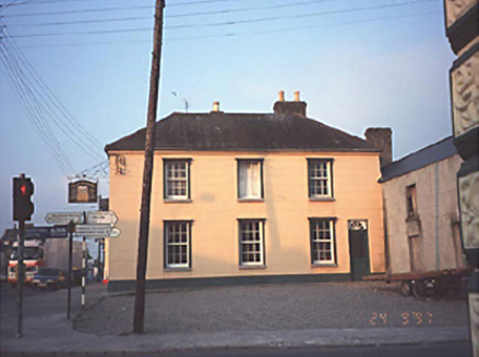 Market Square, Ballinakill Road, RATHMOYLE, Abbeyleix,  Co. LAOIS