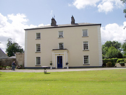 Viewmount House, Dublin Road,  KNOCKAHAW, Longford,  Co. LONGFORD