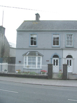 Rodeen, 1 John's Place,  TOWNPARKS (BB. BY.), Birr,  Co. OFFALY