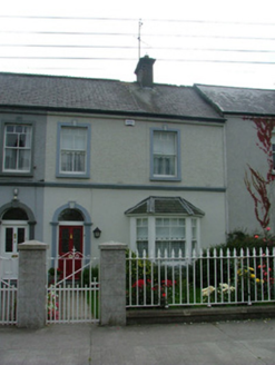 4 John's Place,  TOWNPARKS (BB. BY.), Birr,  Co. OFFALY