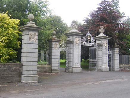 Saint Finian's College, Longford Road,  IRISHTOWN, Mullingar,  Co. WESTMEATH