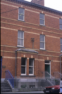 2 Bank Place,  LIFFORD, Ennis,  Co. CLARE