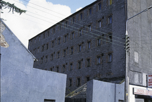 Cornmarket Street,  CLOGHLEAGH, Ennis,  Co. CLARE
