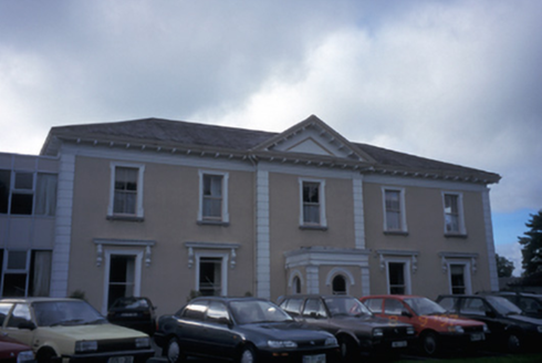 Cahircalla House, Cahircalla Road,  CAHIRCALLA MORE, Ennis,  Co. CLARE