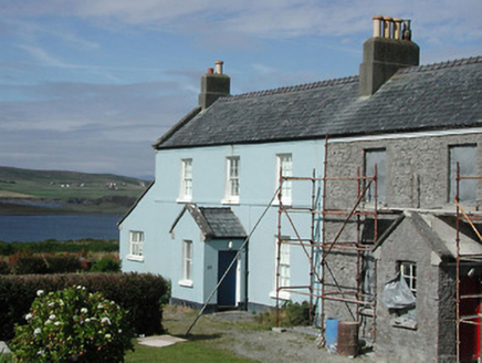 8 Lighthouse Dwellings, School Road, FARRANREAGH, Knight's Town, Valencia Island,  Co. KERRY