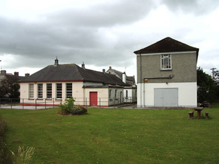 Ceárd Scoil An Chaithair, Church Street,  TOWNPARKS (CAHER PR), Cahir,  Co. TIPPERARY SOUTH