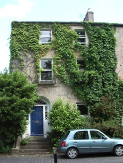 The Mall House, 4 The Mall,  TOWNPARKS (CAHER PR), Cahir,  Co. TIPPERARY SOUTH