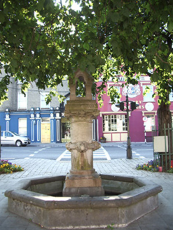 Charteris Memorial Fountain, The Square,  TOWNPARKS (CAHER PR), Cahir,  Co. TIPPERARY SOUTH
