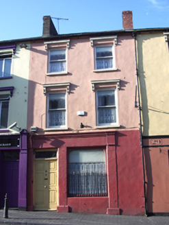 28 Castle Street,  TOWNPARKS (CAHER PR), Cahir,  Co. TIPPERARY SOUTH