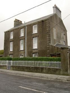 Apsley House, Pearse Street,  TOWNPARKS (CAHER PR), Cahir,  Co. TIPPERARY SOUTH