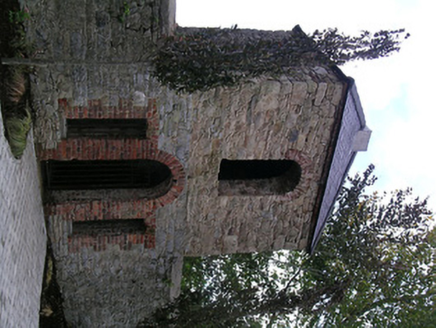 Castle Street,  TOWNPARKS (CAHER PR), Cahir,  Co. TIPPERARY SOUTH