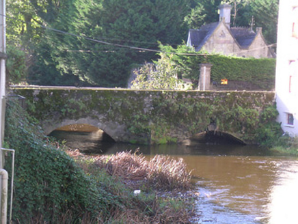 6 The Square,  TOWNPARKS (CAHER PR), Cahir,  Co. TIPPERARY SOUTH