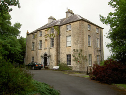 Salisbury House, INISHLOUNAGHT, Marlfield,  Co. TIPPERARY SOUTH