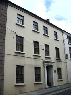 22 New Street,  TOWN PARKS, Carrick-on-Suir,  Co. TIPPERARY SOUTH