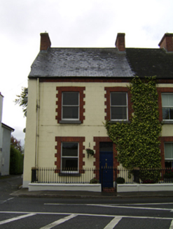 Eastend House, Bridge Street,  TOWNPARKS (MOYCARN BY), Ballinasloe,  Co. GALWAY