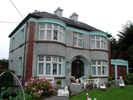 Hillcrest Lodge, Summerhill,  TOWNPARKS, Carrick-on-Shannon,  Co. LEITRIM