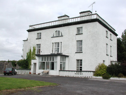 Newpark House, CARROWMURRAGH,  Co. ROSCOMMON
