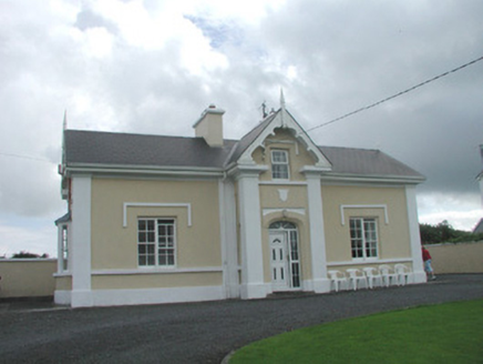 South Lodge, Pier Road,  CARROWHUBBUCK SOUTH, Inishcrone,  Co. SLIGO