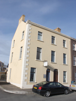 Moville Dental Surgery, 1 Montgomery Terrace, Foyle Street, BALLYNALLY, Moville,  Co. DONEGAL