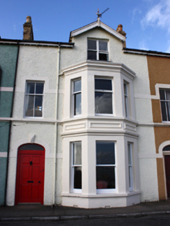 9 Montgomery Terrace,  BALLYNALLY, Moville,  Co. DONEGAL