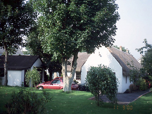 The Thatch Cottage, Strand Road,  BURROW (CO. BY.) MALAHIDE ED, Portmarnock,  Co. DUBLIN