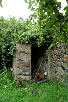 Small bothy on western wall of walled garden